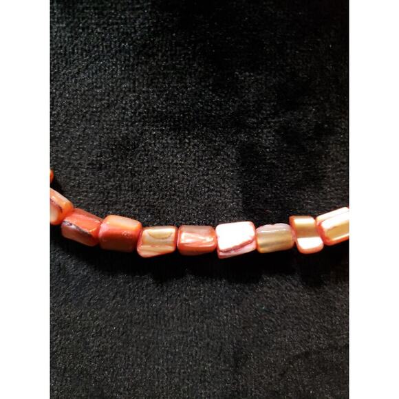 Women's Red Shell Beaded Necklace Natural Square Beads Lobster Clasp Unique - Picture 3 of 6